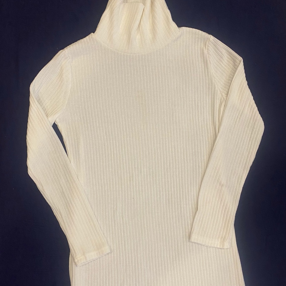 Long sleeve sweater